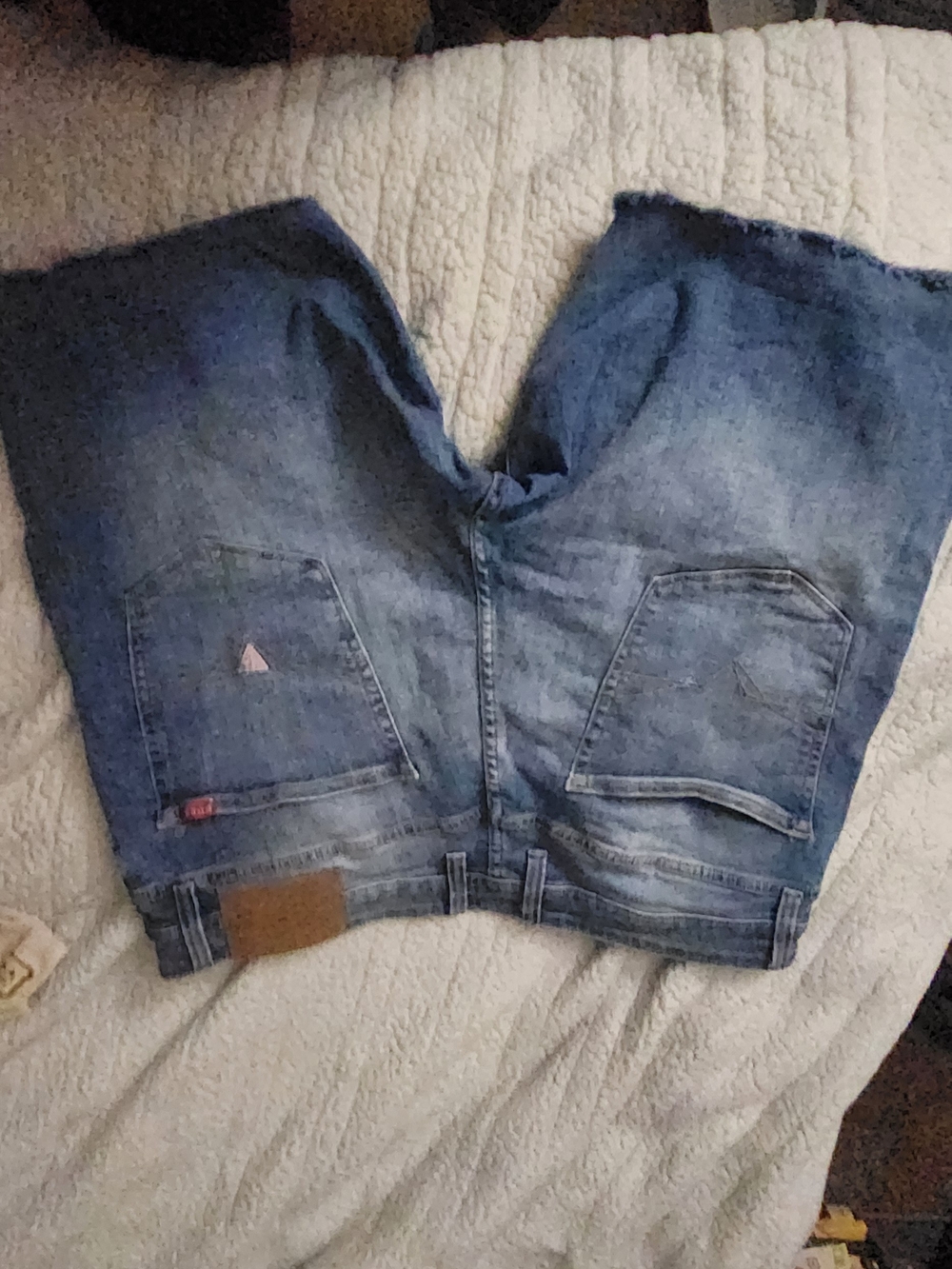 Guess Jean Short - Picture 2 of 3